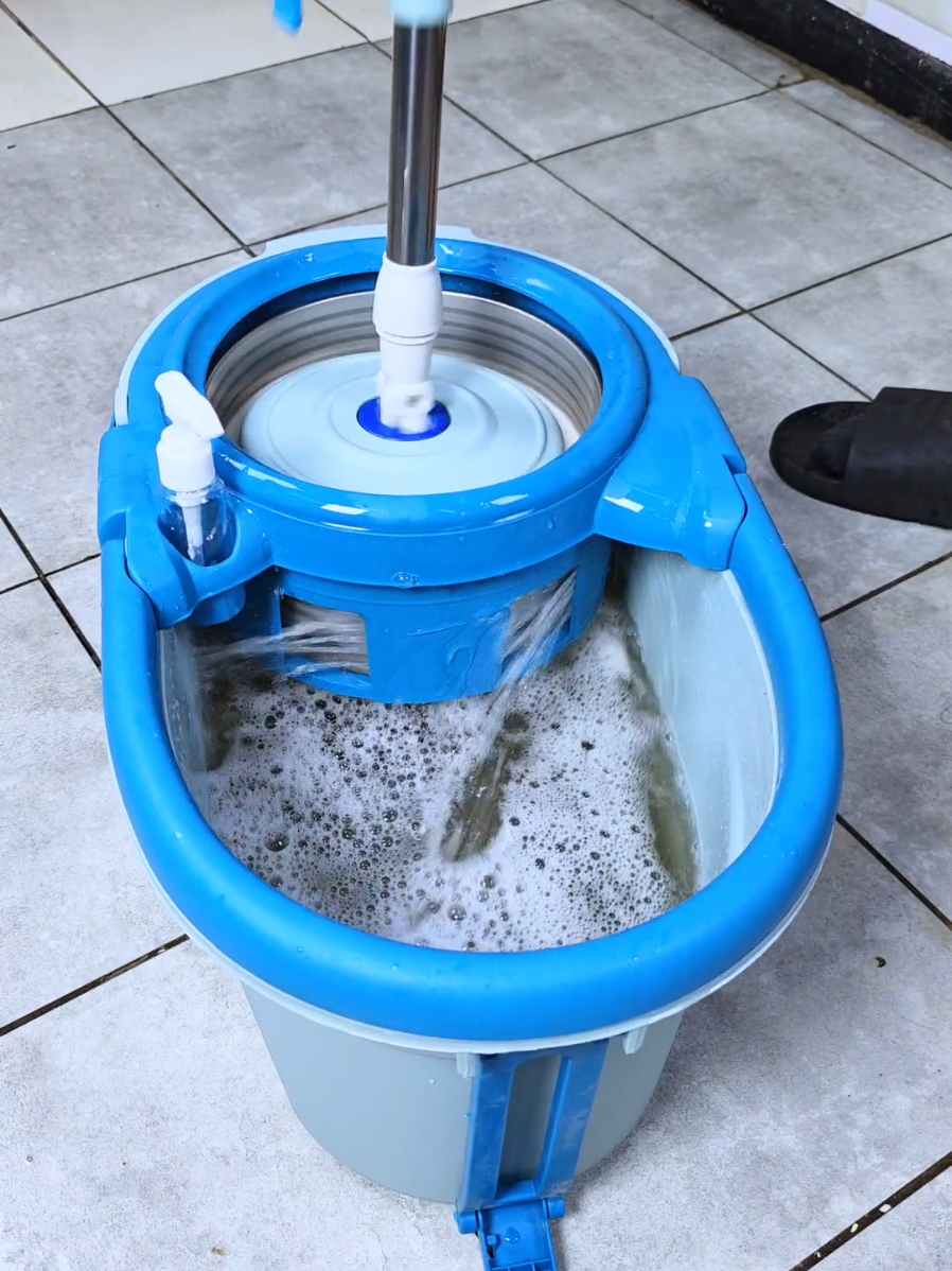 Was: KSh 3,500 Now: KSh 2,500 💰 **Save KSh 1000 when you follow us! Metallic Spin Mop🧹✨ 🌳 ORDER KSh 10,000+ = We plant a tree in YOUR name this Mazingira Day! ⚡ How to claim your discount: 1️⃣ Follow @Kisasahome.eac on IG 2️⃣ DM 
