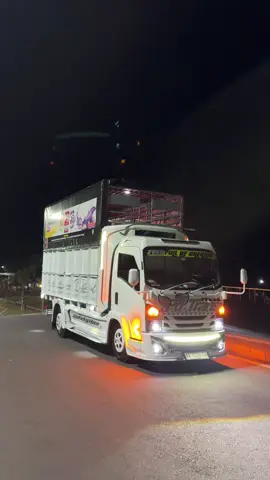 ready kaos truk giga style di kranjang kuning bolo 🙌🏻