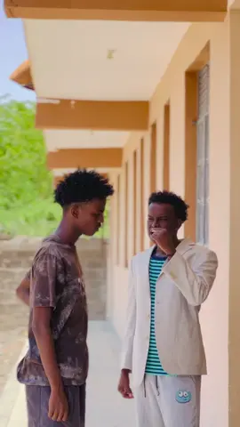 Kampalaa😂😂😂@ＭａｒｋＯｓ:( @Daroodka.nool🦁🦅 @camirow4 #garissatiktokers💢🥰💖💥💦 #garissacontentcreater #teamfaqirgangi #bamse #somalitiktok 