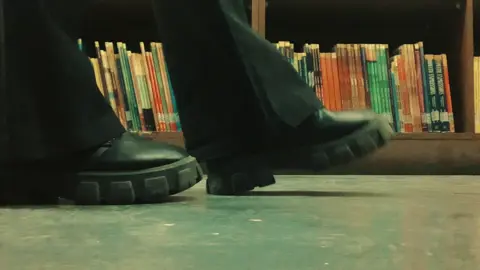 I got bored in school, so I decided to film some clips on the spot and edit them into a video. I am open to suggestions for improvement. #cinematic  #fyp  #fyppppppppppppppppppppppp  #library #film 