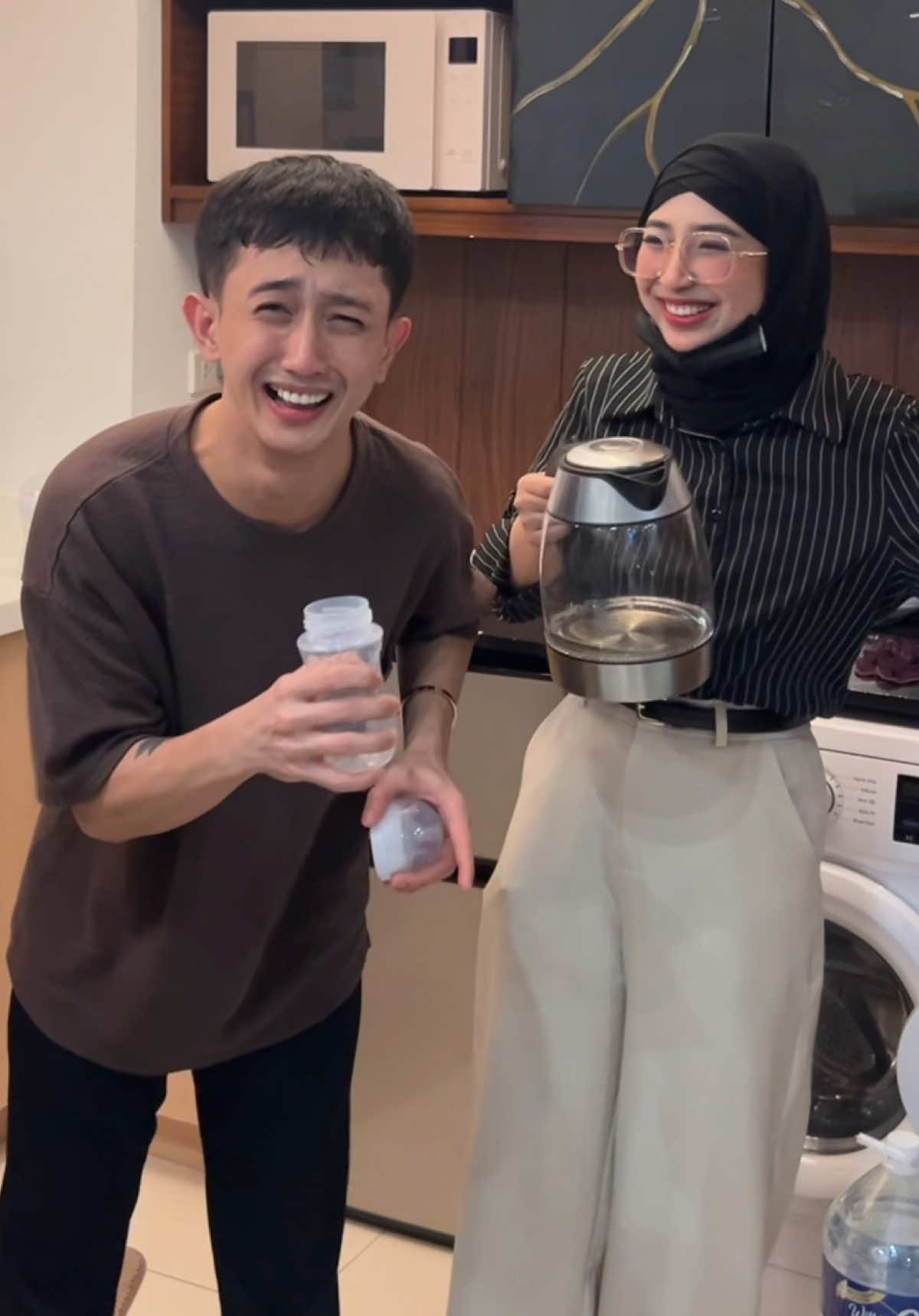 Bat parang ako yung nahiya🤣 @DADANG💖 @𝐂𝐇𝐎𝐍𝐆 𝐂𝐇𝐎𝐍𝐆 ❤️ #dadanglangsakalam 