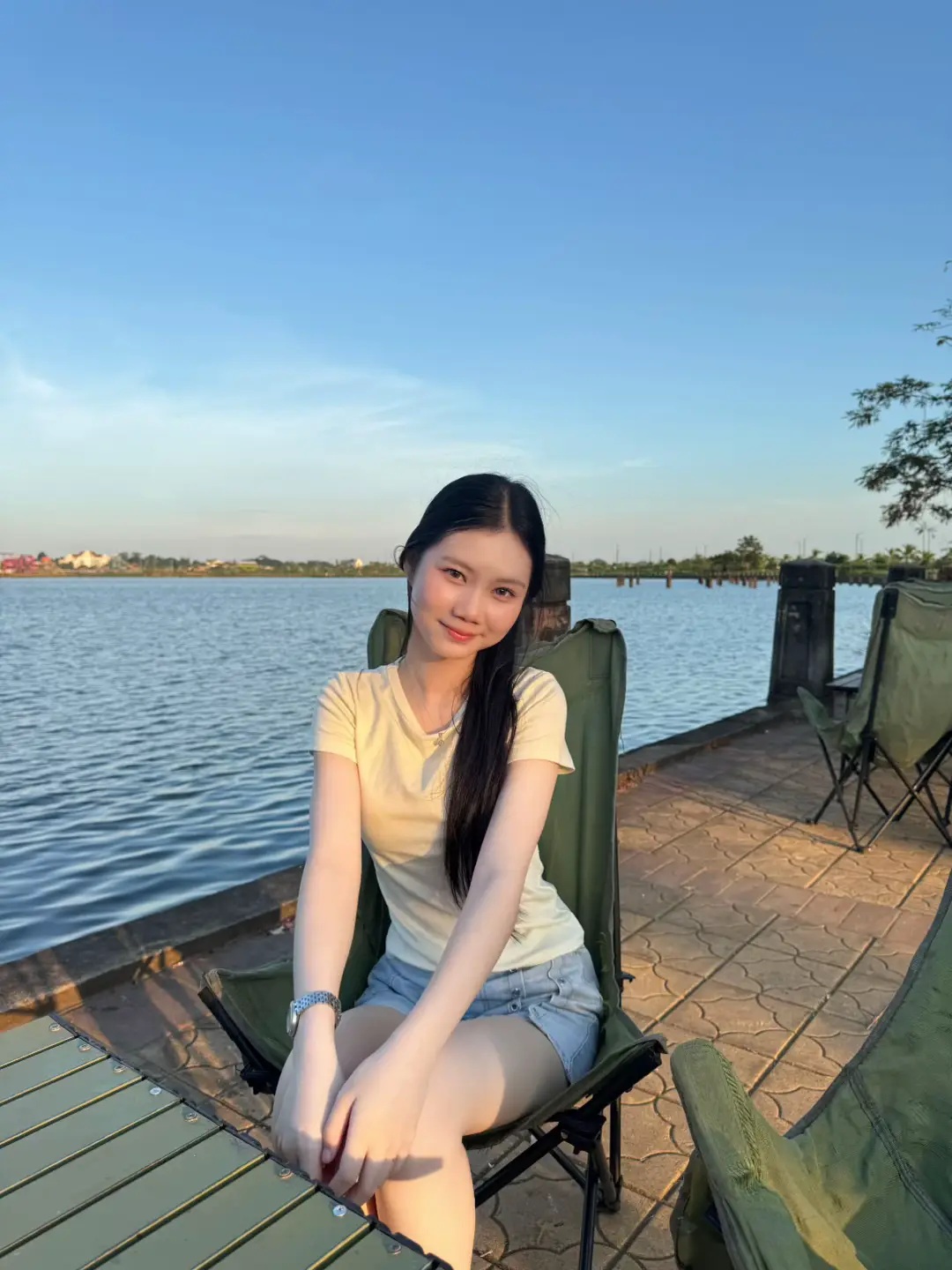 ຄົນໃຈດີໆທີ່ຍັງໂສດມີຢູ່ໄຫມ🤣#fyp #2010 #ໂລຊັ່ນbrighty 