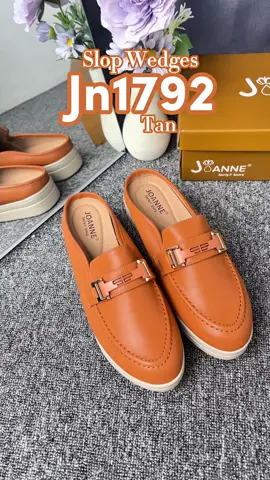 Slop wedges Jn1792 yang simple tapi elegant dan nyaman dipakai. Yuk koleksi! Checkout sekarang!#fyp #sepatujoanne #viralditiktok #bestseller #wedges 