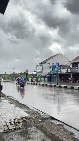 cilacap punya cerita #cilacap #vibeshujan #hujan #foryou #cilacapngapak 