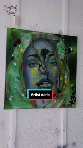 Dario De Siena’s portraits meet bold abstraction.  @dario_desiena   #portrait #abstract #paintings #art #sprayart 
