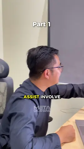 Recruiter tak nak tahu anda “belajar apa” — mereka nak tahu anda pernah buat apa dan apa hasilnya. 📌 3 tips untuk kuatkan bahagian work experience: 1️⃣ Tulis dengan hasil – Jangan sekadar “buat report”, tapi “hasilkan report mingguan yang bantu kurangkan downtime 15%”. 2️⃣ Gunakan action verb – Guna perkataan seperti executed, improved, designed supaya nampak lebih impactful. 3️⃣ Masukkan pengalaman kecil sekalipun – Internship, projek universiti, part-time… semua tu tetap tunjukkan kemahiran anda. 🚀 Nak lebih banyak tips macam ni dan belajar cara tulis resume yang memang recruiter cari? 📍 Join group soal jawab dengan industry expert – link di bio sekarang! #career #resume #tips #bestresume #recruiter