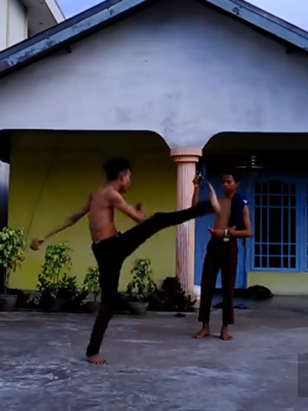 RISK | JUMPSTYLE 2016 old Video #pontianakjumpstyle #jumpstyle #jumpstyleindonesia #jumpstyledance #hardstylemusic 