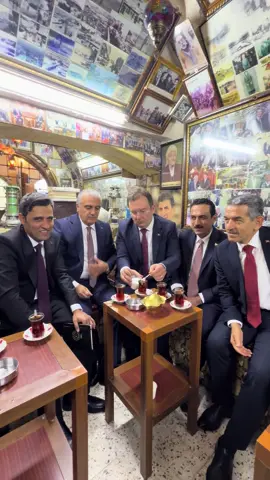 پارێزگاری هەولێر لەگەڵ پارێزگاری شاری شەرناخ سەردانی چایخانە مام خەلیل یان کرد