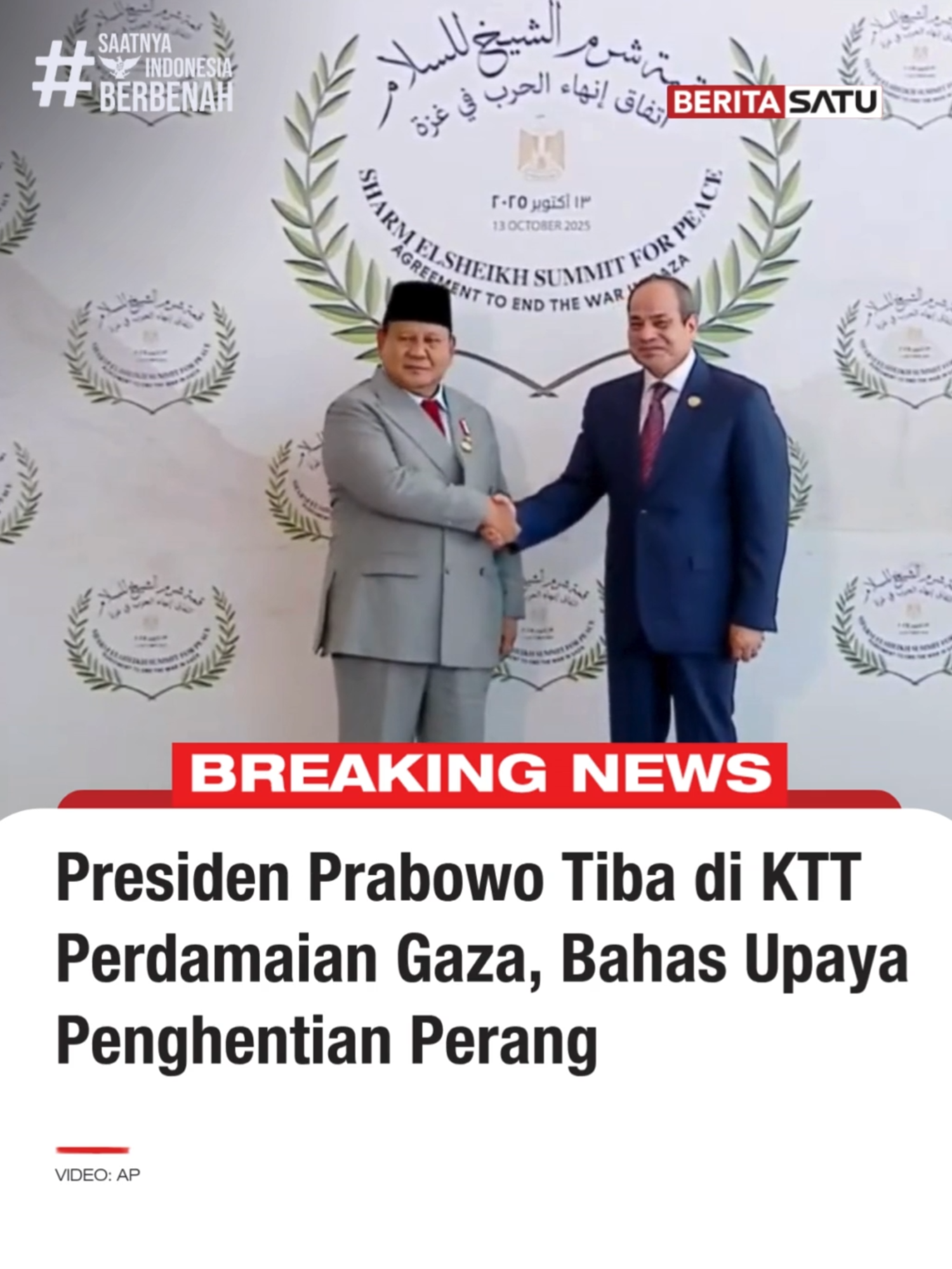 Presiden Prabowo Subianto tiba di resor Laut Merah Sharm El-Sheikh, Mesir, untuk menghadiri Konferensi Tingkat Tinggi (KTT) Perdamaian Sharm El-Sheikh, Senin (13/10/2025). KTT ini akan membahas penyelesaian dari upaya perdamaian dan penghentian perang di Gaza, Palestina. Simak selengkapnya di BeritaSatu.com, Beritasatu TV, BTV, & YouTube BeritaSatu! #PrabowoSubianto #Mesir #Gaza #Palestina #KTTPerdamaianGaza #SaatnyaIndonesiaBerbenah #BeritaSatu