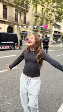 Crazy Scene in Barcelona. Peace, Please! Stream anywhere now! #lilosvoice #music #singing #thevoicekids #tvk2025     