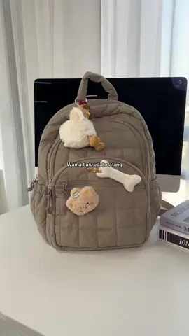 Warna baru, suasana baru 🌈 Cerahkan harimu 💕 Dan ya, ada promo spesial yang sedang berlangsung sekarang 😍 #bagsmart #ransel #taslucu #tas #backpack 