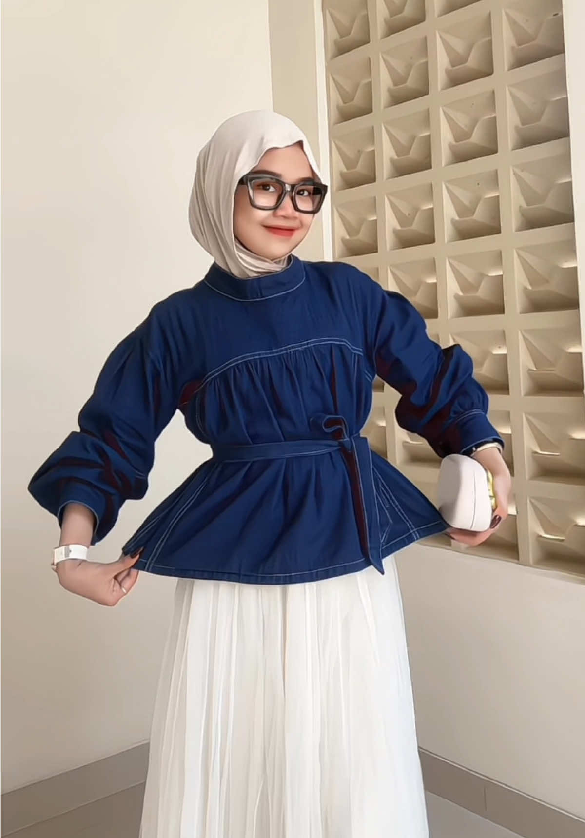 Next bikin ala2 kaya gini dipantai😁#blouse #blousewanita #blousejeans 