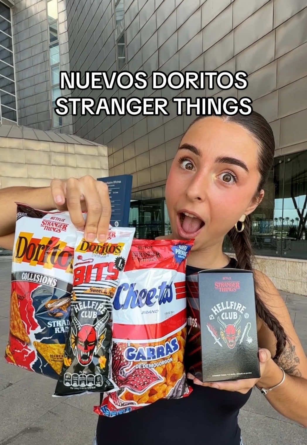 Nuevas patatas de stranger things!!! 😱 Hoy he probado los nuevos Doritos de stranger things y están súper originales!!!  📍Los he comprado todos en Supermercados El Corte Inglés  Precios 🤑 - Bits: 1€ - ⁠Garras (Cheetos): 1,99€ - ⁠Doritos: 1,50€ Y si compráis 3 os regalan el nuevo vaso de stranger things que está chulisimo 🥰 Voy a estar subiendo todas las novedades de stranger things y supermercados por aquí ❤️‍🔥 #strangerthings #doritos #novedad #nuevo #cheetos