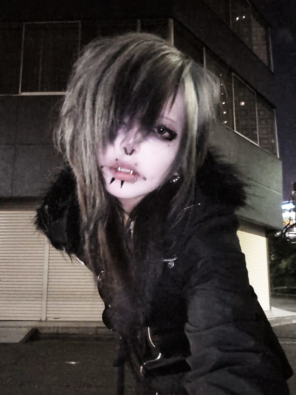 🚲🩸 #emo #scene #fyp #piercings #パンク系 