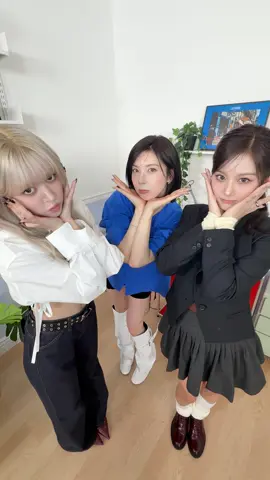 Let's try! #BlueValentineChallenge (easy ver.) 🫶 #NMIXX #엔믹스 #릴리 #LILY  #설윤 #SULLYOON  #배이 #BAE #NMIXX_BlueValentine
