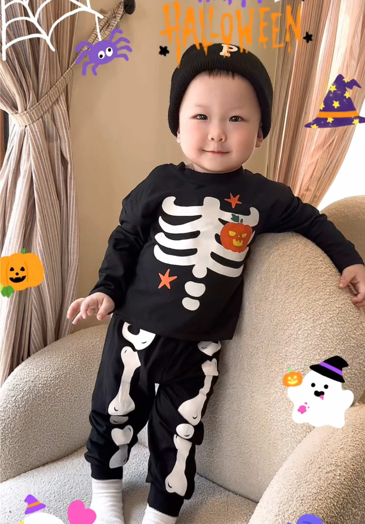 Bộ Halloween dạ quang phát sáng cho bé rất thích nha👍. Mà vải  đẹp có thể mặc thường xuyên ✅#bohalloweenchobe #bodohalloween #halloween #trangphuchalloween 