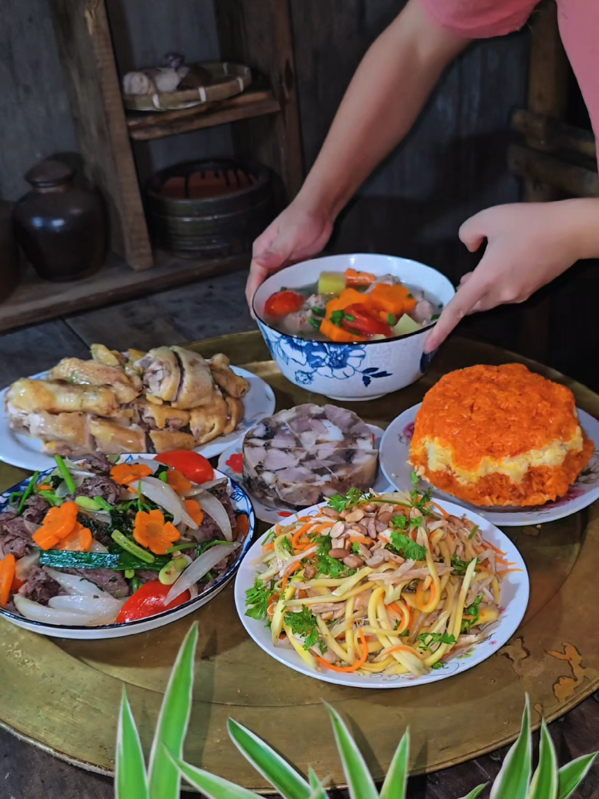 Mời cả nhà nắm xôi, miếng giò nhé. #huongviquehuong89 