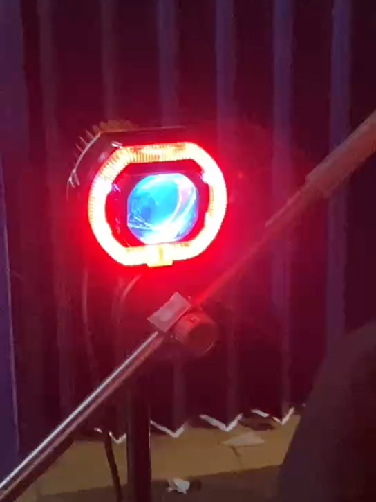 Lampu motor lo udah waktunya pensiun kalo masih kalah sama lampu senter. PZ03 dari MT STAR bukan cuma soal terang, tapi soal performa. Cahaya fokus, spread luas, desain modern, dan udah plug and play. Lo tinggal pasang, jalan, dan siap diterangin tiap tikungan. Cocok buat yang doyan touring, ngojek, atau sekadar muter-muter malam cari angin. Karena di jalan, lo butuh lebih dari sekadar lampu. Lo butuh MT STAR.#fyppppppppppppppppppppppp #mtstar #gong #lampumotor #asmaragenz