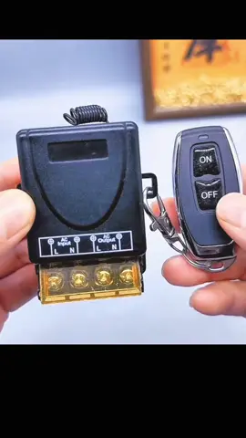 Công tắc điều khiển từ xa #congtacdieukhien #congtacdieukhientuxa #congtacdieukhientuxa100m #vnhstore 