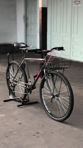 Iron Shadow x Pink Order by Mr. S***** Kulon Progo 📲Informasi dan pemesanan via WA 082232748285  📍Jalan Letkol Subadri No.74 Sleman • #demam26 #tokosepedajogja #raihanbikeshop #raihanbikeshopjogja #commuterbike    