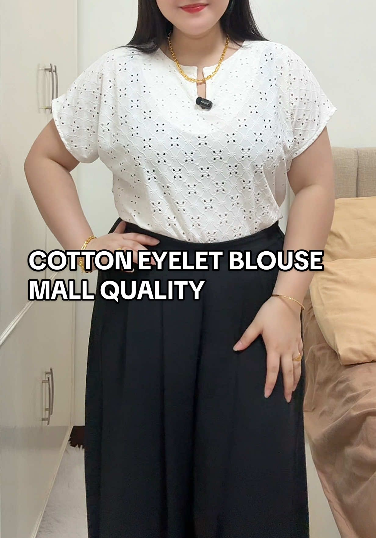 Cotton eyelet top na white blouse staple — presko, classy at very versatile! Magagamit mo sa kahit anong lakad, from casual to formal looks 💖 | DISCLAIMER: PRICES MAY VARY AFTER THE PROMOTION ENDS #blouse #whitetop #topsforwomen #womenstop #womenswear