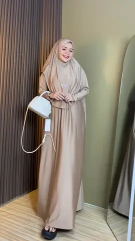 Calon mantu, terbaik mamamu😝🤏#rekomendasi #ootdhijabstyle #gamislebaran #gamislebaran 