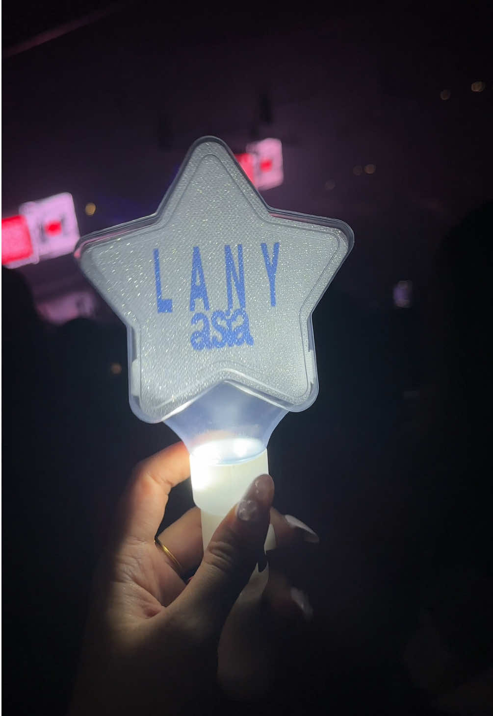 Manifesting LANY 2026 ✨⭐️ One year ago. When will I see again???? 💙🩵 #drafts #fyp #LANY #lanyconcert #abeautifulblur 