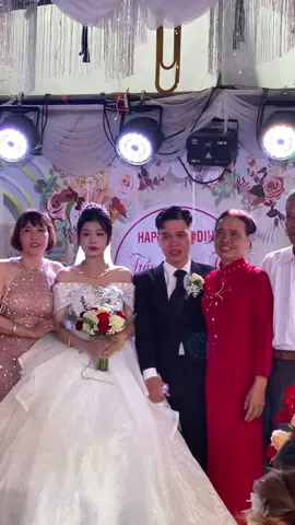 #duet with @Trường Ca Đam San It’s time to man-up #wedding #mamasboy #crybaby #l