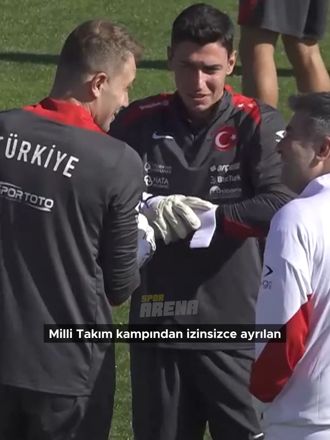 🚨 Milli Takım kampından izinsizce ayrılan Berke Özer, men cezasıyla karşı karşıya 📝 Futbol Disiplin Talimatı ne diyor? @sselencansu #berkeözer #millitakım