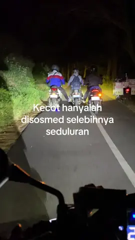 gae mas2 cb trobel pas arah bromo ws aman tra🙌🏻 #cbindonesia #vario #touring #bromo 