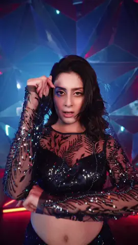 🐺 Dilbar 🔥💙 . . . #ishamalviya #dilbar #dance #trendingnow 