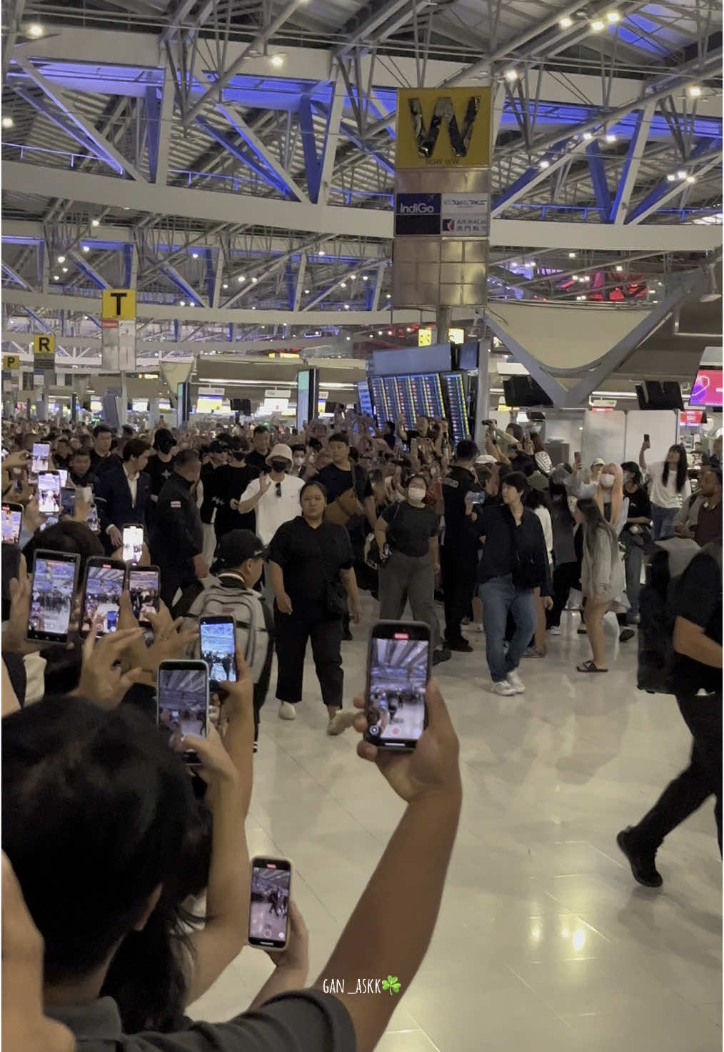 Sfน๊าาายังไม่อยากให้กลับเรย🥹แล้วกลับมาอึกไวๆน๊าา🫶🏻#XingQiu #EliotHuang #QiuDingJie #JiangHeng #LiPeiEn #Desire4 #DesireTheSeries #ABODesire 