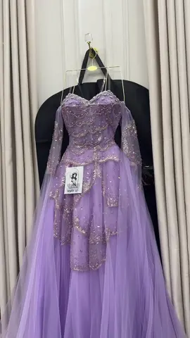 تنفيذ وتصوير الاميره ب 485﷼✅👏🏻 #فساتين_سهرة #فساتين_راقيه #الشعب_الصيني_ماله_حل😂😂 #اكسبلور 