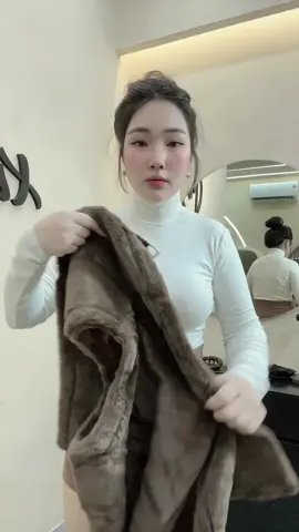 Mamg mùa đông tới đây ạ #xunhuongtiktok #phoidoxinh #thoitrangnu #vairal 