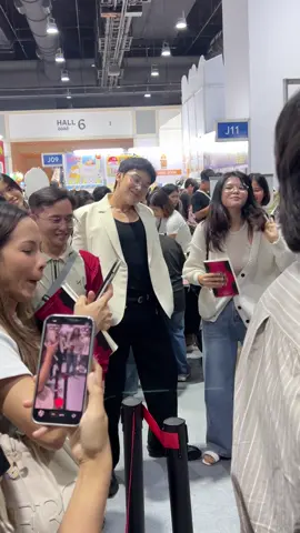 เมืือคาดหวังอยากเจอพี่ตังค์เต้น😂 ปล. มายขออนุญาตทุกคนในคลิปด้วยนะคะ🥺💖 #ตังค์มรรคพร #makkaporn #หมอตังค์ 