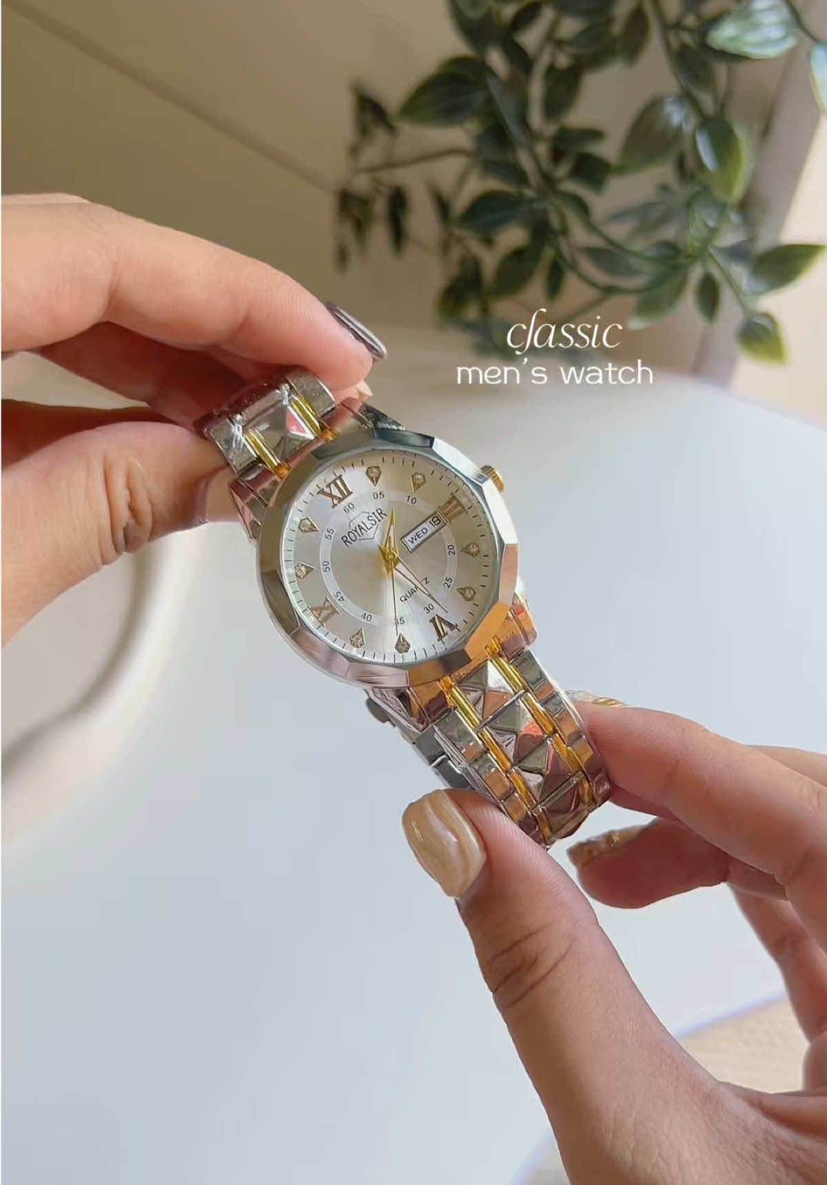 lakas at angas ng dating pag ganito yung relo ng lalaki. nakaka pogi 😄 #menswatch #watchformen #classicwatch 