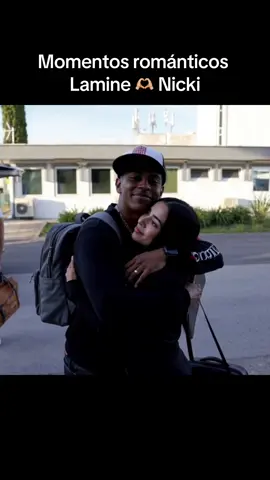 Lamine Yamal y Nicki Nicole siguen igual de enamorados que al principio. Que sigan así! ❤️ #lamineyamal #nickinicole #amor #viaje #ia 