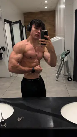 Trening upper ✅ (film ze storki ig: Og sliwa) #ogsliwa #ogśliwa #gym #siłownia #dc 