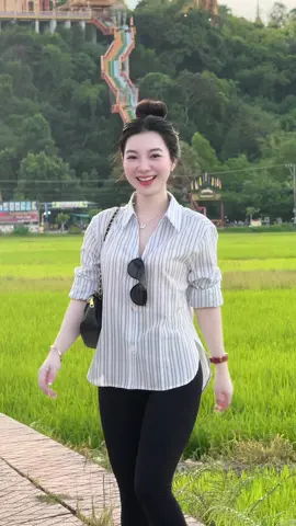 Áo sơ mi với cổ vẫn là chân ái🥰