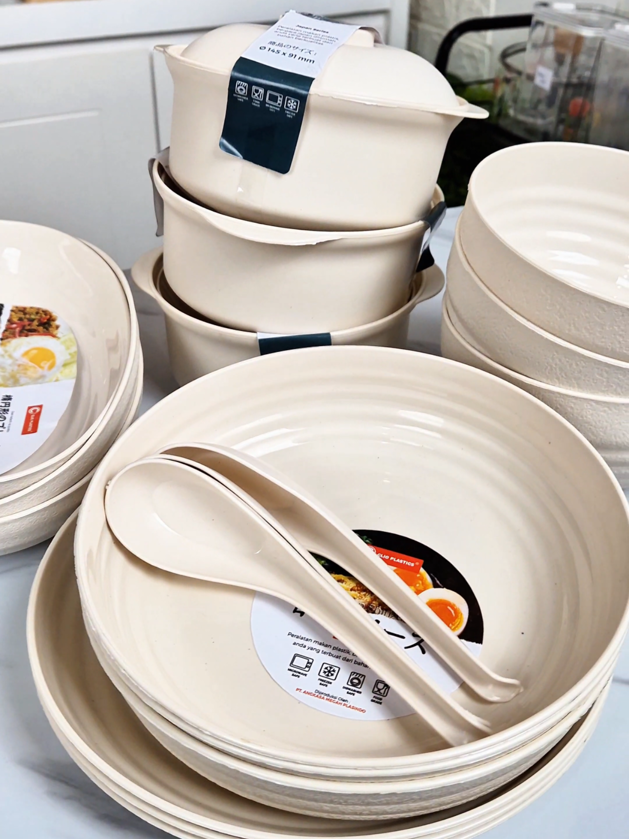 set peralatan makan lengkap murah dapat banyak #mangkok #piring #mangkokplastik #piringplastik #piringmangkok 