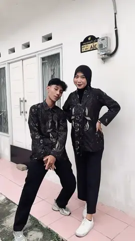 #CapCut gausah bingung lagi kalo mau kondangann pake batik couple ajaa simple tapi oke under 30 rebuan ajaaa😍