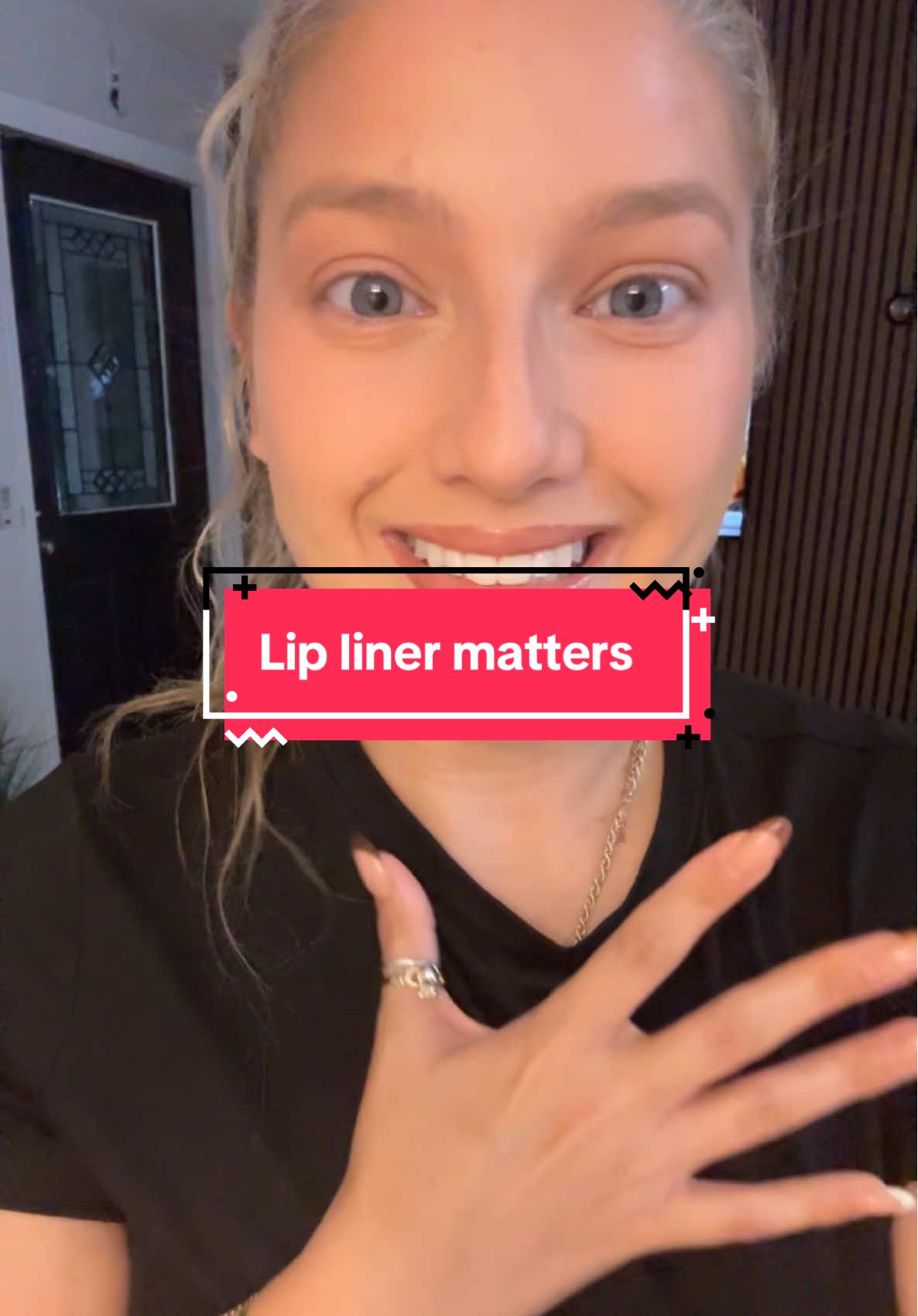 The shape of your lips are so important for your face! Lip liner, and a lipstick or a lip gloss always will tie together your entire look!!! #mua #tampamua #baddiegirls #makeupartistsoftiktok 