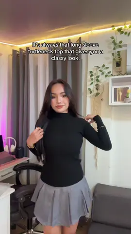 It’s serving 😩 #turtleneck #longsleeve #longsleeveturtleneck #tiktokfinds #fypシ゚ 