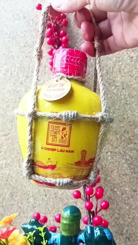 Nước mắm tĩn cá cơm ruột đỏ 60n COMBO 2 bình gốm sứ tặng 1 chai kiết thành  #nuocmam #nuocmamlangchaixua #shopdunghuyen #thinhhanh #xuhuong @Dũng Huyền @Dũng Huyền 