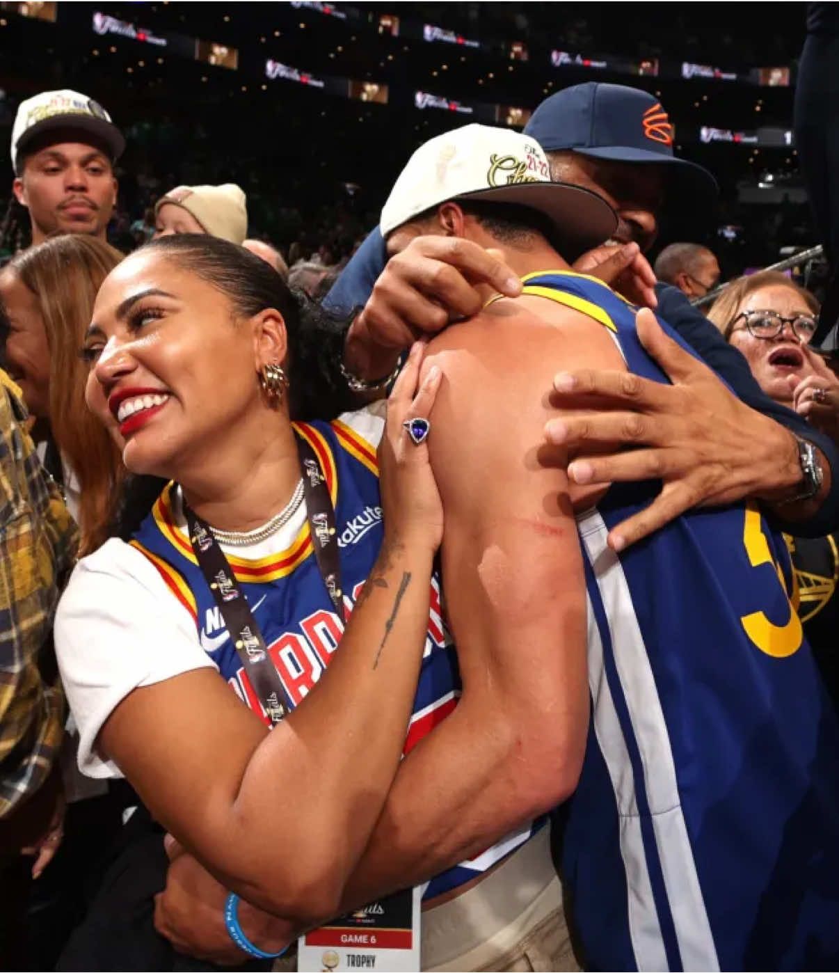 Curry man.. #stephencurry #ayeshacurry #basketball #NBA #sad