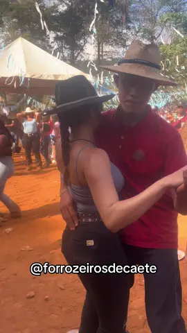 💃🤠 #forro #aviaozinho #danca @Selyne Vitória🧚🏼‍♀️ 