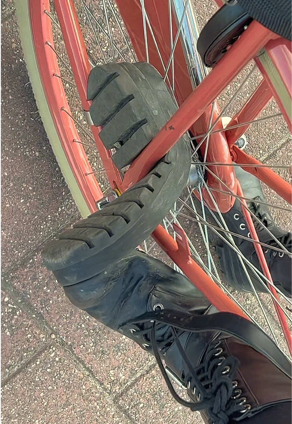 the amsterdam experience 🚲 #historicalmoments #dutch #fiets #amsterdam #fyp @Chrys 