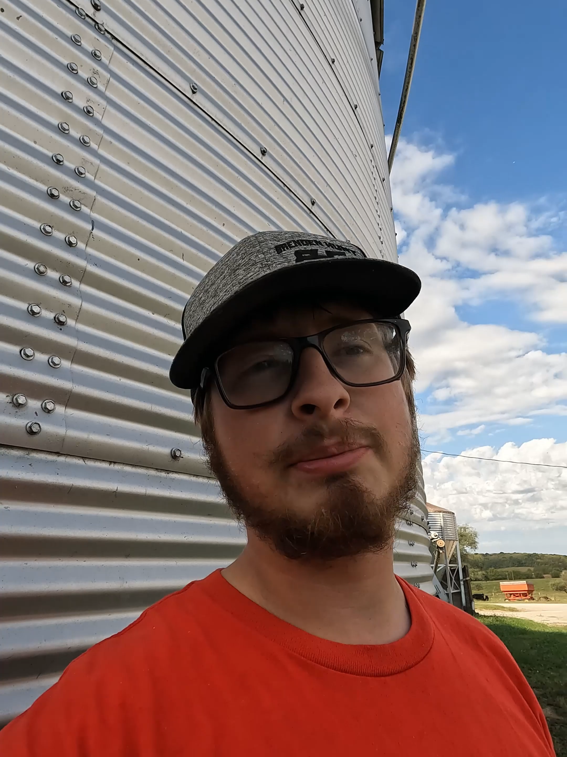 dad nearly hits my tractor#brendenhuntcustom #hammerdown #johndeere #harvest #bhc