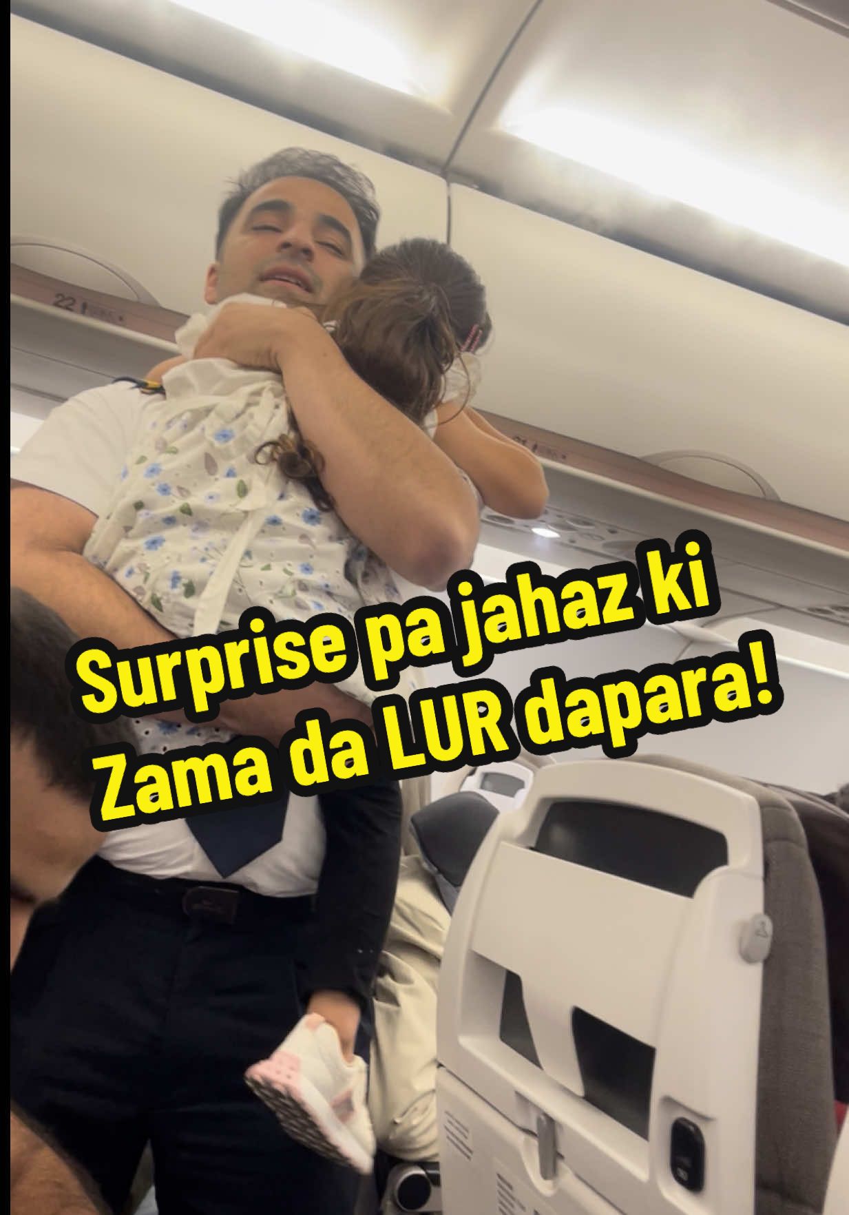Pa jahaz ki surprise da LUR dapara!! Flight 🇦🇪 UAE ta!!! #ismailbuneri #foryoupage #fyp #pathan #pathan #buner #kpk #khyberpakhtunkhwa #pukhtunyam #pilotlife✈ #beautiful 