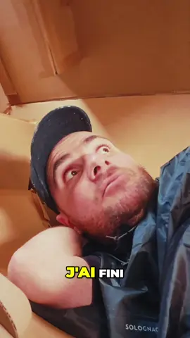 La grêle s'abat ! La maison va-t-elle tenir ? On va voir les dégâts... Incroyable, ça a tenu ! On peut le faire nous aussi. C'est fou, les drapeaux ont résisté ! #grêle #météo #résistance #dégâts #incroyable